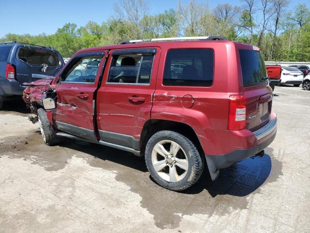 1J4NF4GB3BD174914 - 2011 JEEP PATRIOT LATITUDE RED photo 2