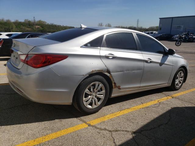 5NPEB4AC4CH405544 - 2012 HYUNDAI SONATA GLS SILVER photo 3