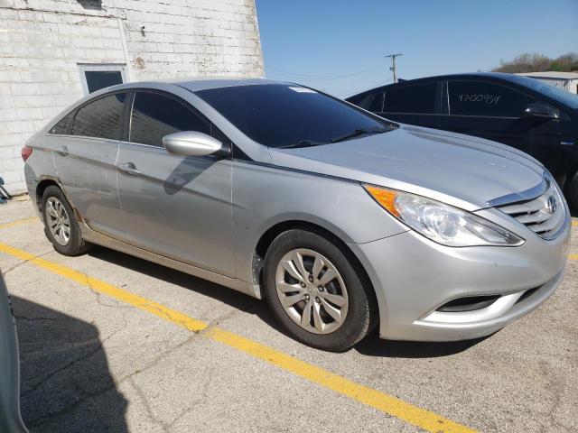 5NPEB4AC4CH405544 - 2012 HYUNDAI SONATA GLS SILVER photo 4