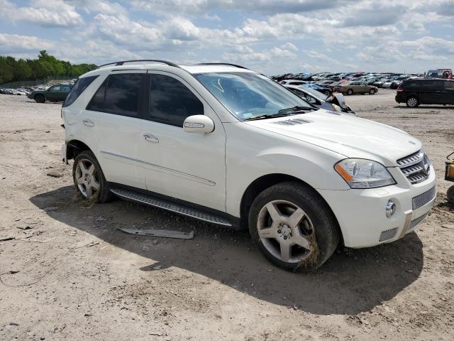 4JGBB72E78A319174 - 2008 MERCEDES-BENZ ML 550 WHITE photo 4