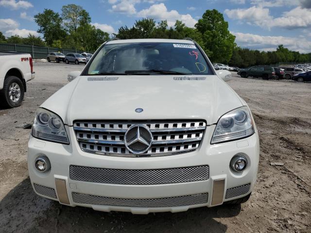 4JGBB72E78A319174 - 2008 MERCEDES-BENZ ML 550 WHITE photo 5