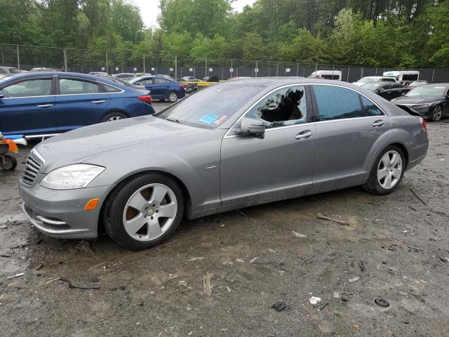 WDDNG9EBXCA473781 - 2012 MERCEDES-BENZ S 550 4MATIC GRAY photo 1