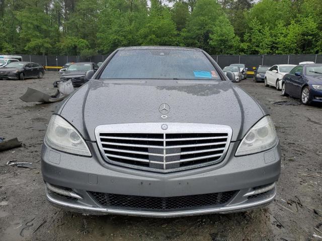 WDDNG9EBXCA473781 - 2012 MERCEDES-BENZ S 550 4MATIC GRAY photo 5