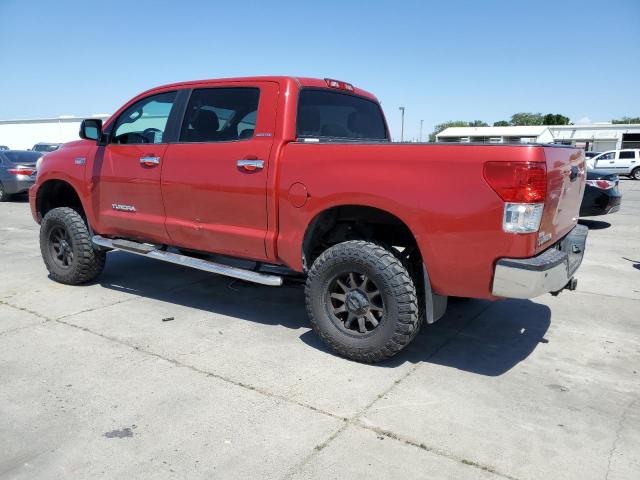 5TFHW5F15BX198857 - 2011 TOYOTA TUNDRA CREWMAX LIMITED RED photo 2