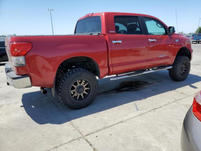 5TFHW5F15BX198857 - 2011 TOYOTA TUNDRA CREWMAX LIMITED RED photo 3