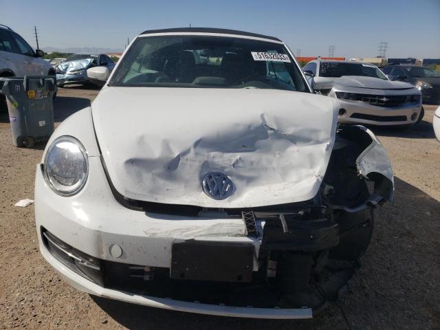 3VW5A7AT1FM806954 - 2015 VOLKSWAGEN BEETLE TDI WHITE photo 5