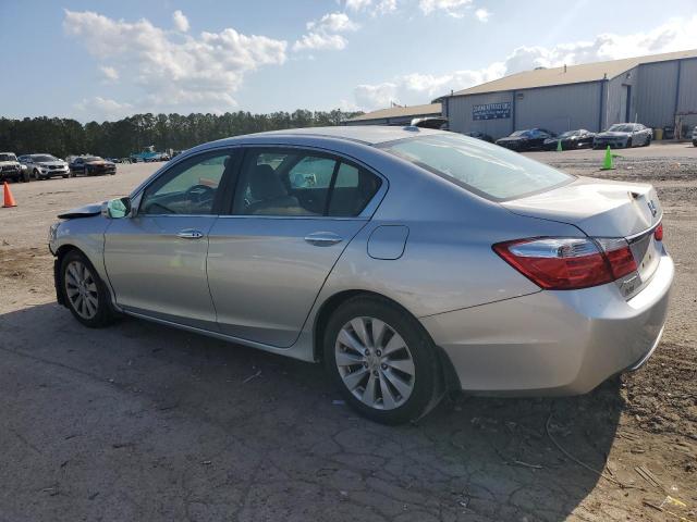 1HGCR2F87FA033786 - 2015 HONDA ACCORD EXL SILVER photo 2