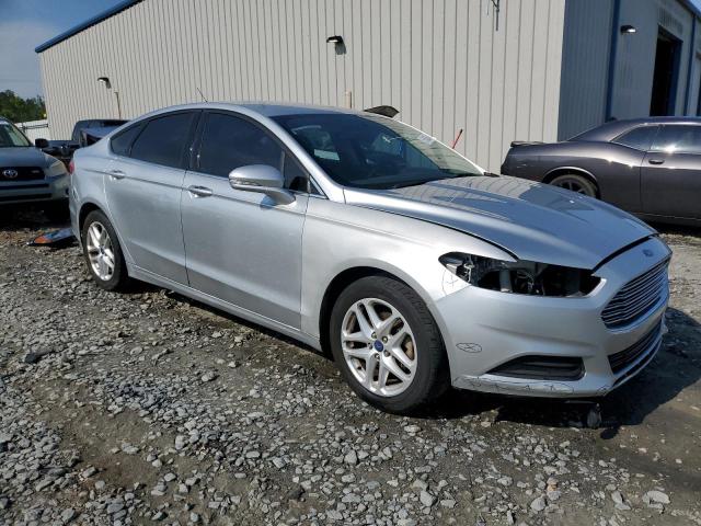 1FA6P0HD7E5389040 - 2014 FORD FUSION SE SILVER photo 4