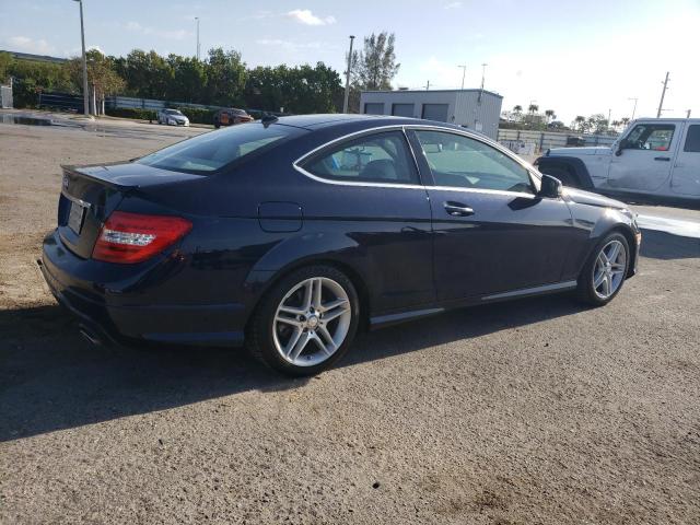 WDDGJ5HB0DG029466 - 2013 MERCEDES-BENZ C 350 BLUE photo 3