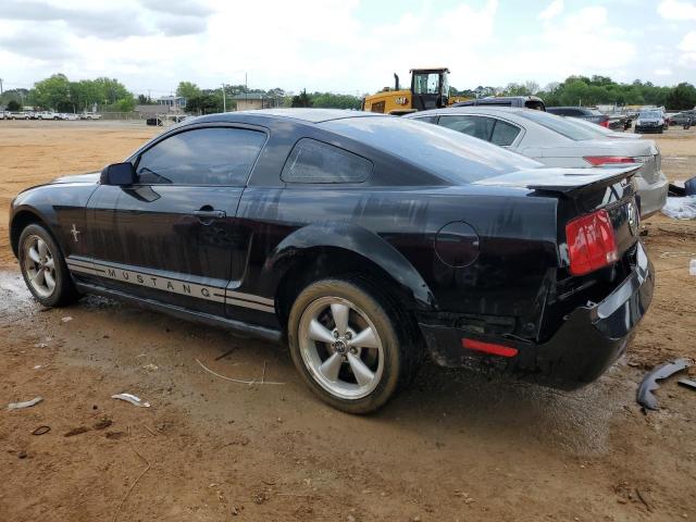 1ZVHT80NX75334907 - 2007 FORD MUSTANG BLACK photo 2