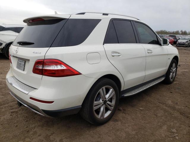 4JGDA5HB1CA074023 - 2012 MERCEDES-BENZ ML 350 4MATIC WHITE photo 3