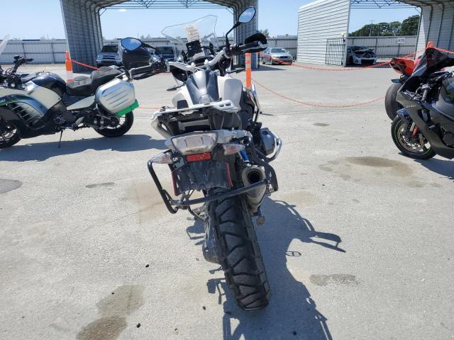 WB10A6109JZ657095 - 2018 BMW R1200 GS TAN photo 4