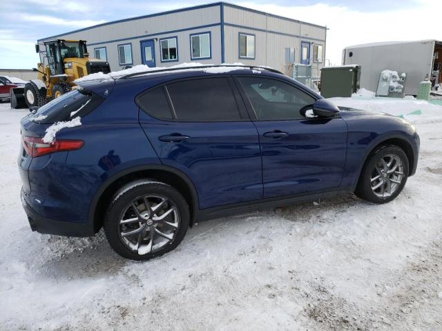 ZASFAKNN5J7B66697 - 2018 ALFA ROMEO STELVIO TI SPORT BLUE photo 3