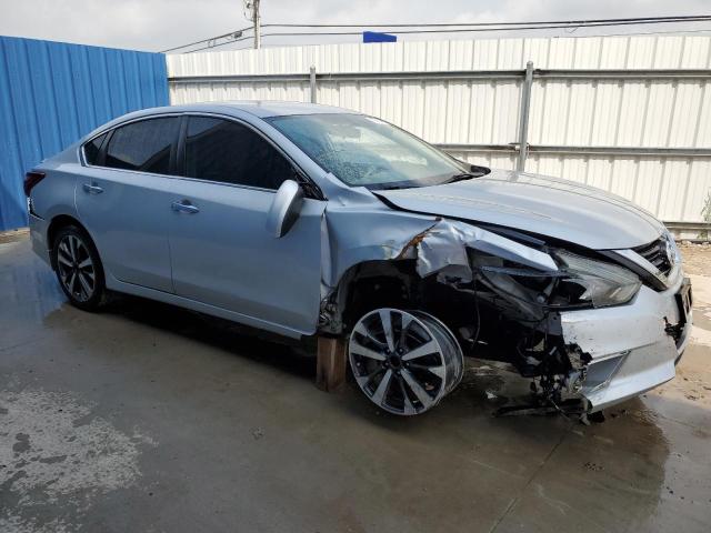 1N4AL3AP3HC280604 - 2017 NISSAN ALTIMA 2.5 SILVER photo 4