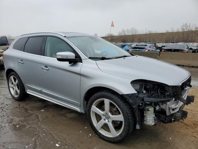 YV4902DZ7B2220574 - 2011 VOLVO XC60 T6 SILVER photo 4