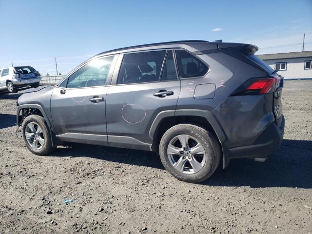 2T3P1RFV8NC285568 - 2022 TOYOTA RAV4 XLE GRAY photo 2