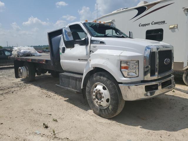 1FDWF6DE0KDF11054 - 2019 FORD F650 SUPER DUTY WHITE photo 1