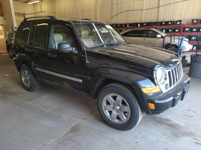 1J8GL58K16W116993 - 2006 JEEP LIBERTY LIMITED BLACK photo 4