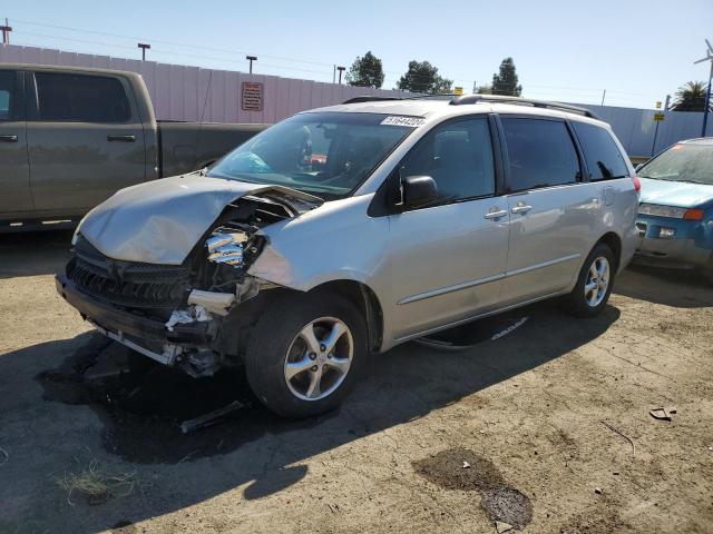 2004 TOYOTA SIENNA CE, 