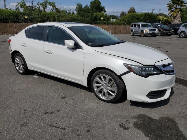 19UDE2F33GA010320 - 2016 ACURA ILX BASE WATCH PLUS WHITE photo 4