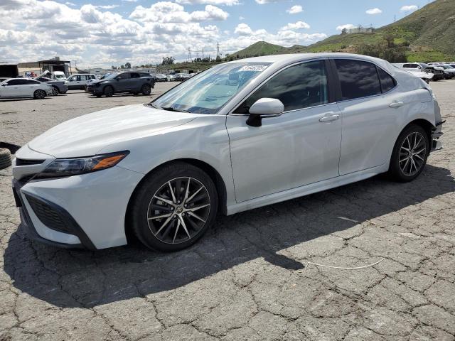 4T1G11AK5PU131571 - 2023 TOYOTA CAMRY SE NIGHT SHADE WHITE photo 1