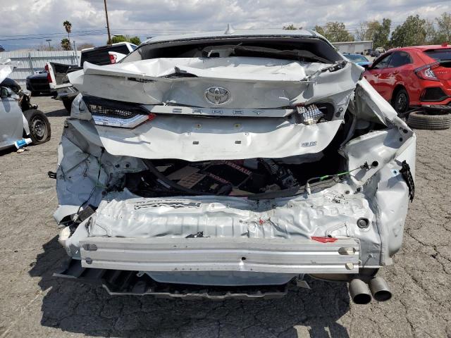 4T1G11AK5PU131571 - 2023 TOYOTA CAMRY SE NIGHT SHADE WHITE photo 6