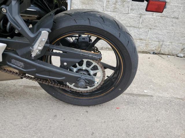 ML5EXER19PDA86516 - 2023 KAWASAKI EX650 R GRAY photo 4