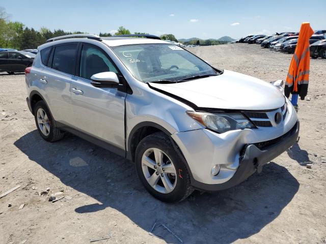 2T3WFREV4DW055523 - 2013 TOYOTA RAV4 XLE SILVER photo 4