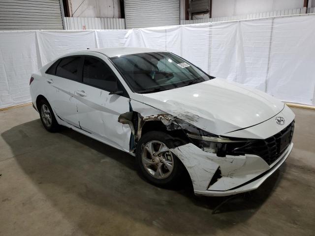 5NPLL4AG4MH047144 - 2021 HYUNDAI ELANTRA SE WHITE photo 4