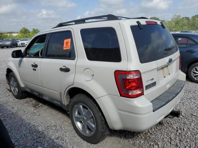 1FMCU0D79BKC47772 - 2011 FORD ESCAPE XLT WHITE photo 2