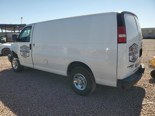 1GCWGFCA3D1143067 - 2013 CHEVROLET EXPRESS G2 WHITE photo 2