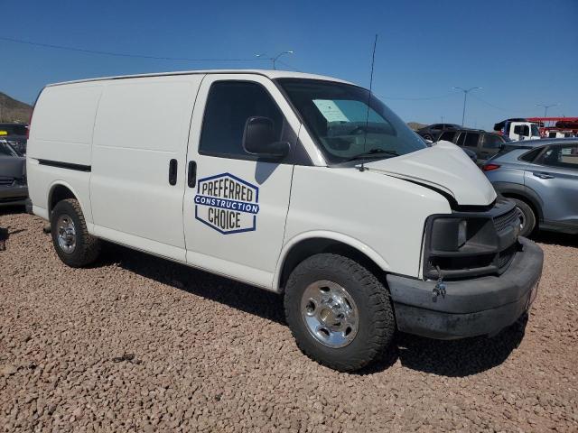 1GCWGFCA3D1143067 - 2013 CHEVROLET EXPRESS G2 WHITE photo 4