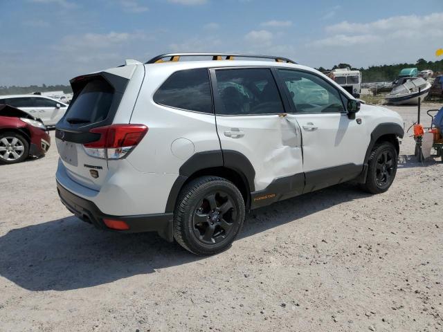 JF2SKAMC0NH523252 - 2022 SUBARU FORESTER WILDERNESS WHITE photo 3