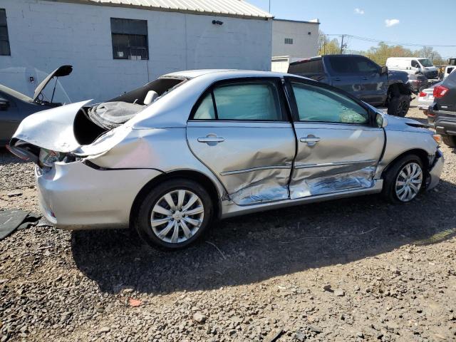 JTDBU4EEXDJ123197 - 2013 TOYOTA COROLLA BASE SILVER photo 3