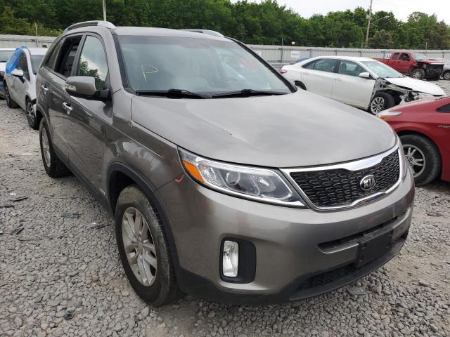 5XYKTCA68EG521845 - 2014 KIA SORENTO LX GRAY photo 4