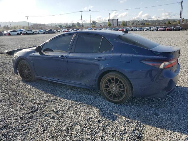 4T1T11AK2PU081226 - 2023 TOYOTA CAMRY SE NIGHT SHADE BLUE photo 2