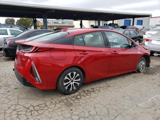 JTDKARFP9L3148715 - 2020 TOYOTA PRIUS PRIM LE RED photo 3