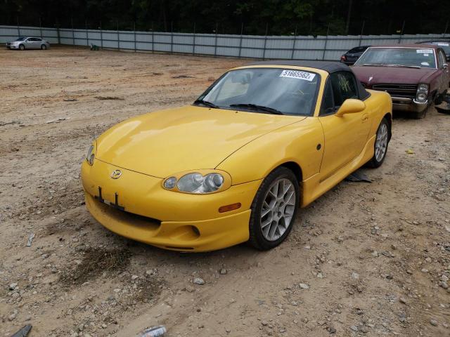 JM1NB353620229824 - 2002 MAZDA MX-5 MIATA BASE YELLOW photo 2