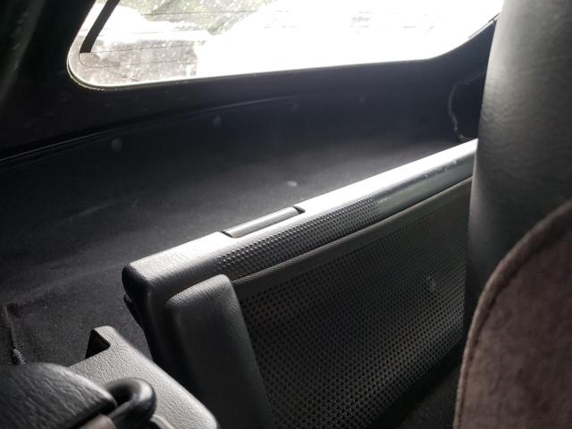 JM1NB353620229824 - 2002 MAZDA MX-5 MIATA BASE YELLOW photo 6