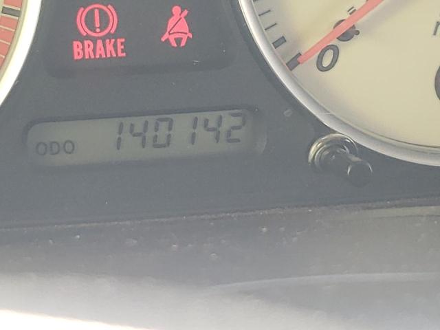 JM1NB353620229824 - 2002 MAZDA MX-5 MIATA BASE YELLOW photo 8