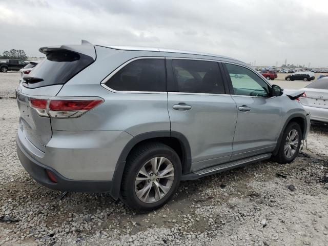 5TDKKRFH5FS091065 - 2015 TOYOTA HIGHLANDER XLE SILVER photo 3