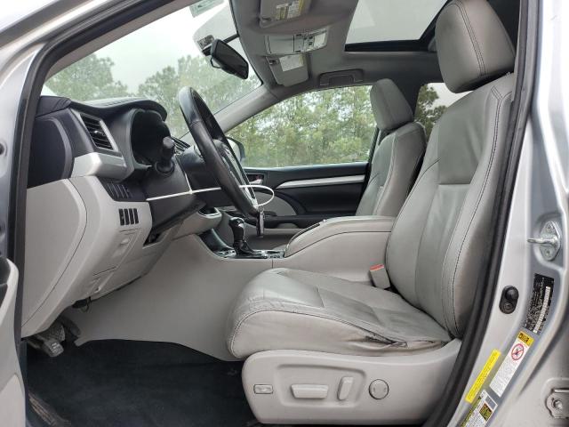 5TDKKRFH5FS091065 - 2015 TOYOTA HIGHLANDER XLE SILVER photo 7