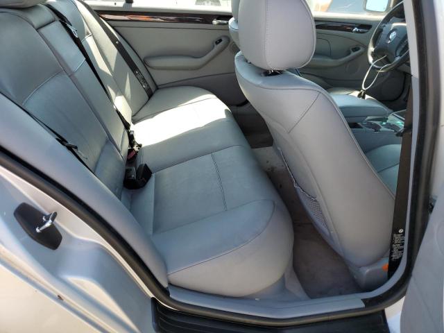 WBAAZ33404KP82527 - 2004 BMW 325 IS SULEV SILVER photo 10