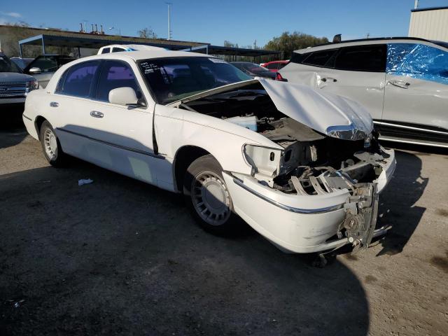 1LNHM81WXYY908621 - 2000 LINCOLN TOWN CAR EXECUTIVE WHITE photo 4