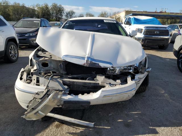 1LNHM81WXYY908621 - 2000 LINCOLN TOWN CAR EXECUTIVE WHITE photo 5