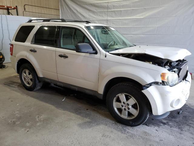 1FMCU03GX9KA79572 - 2009 FORD ESCAPE XLT WHITE photo 4
