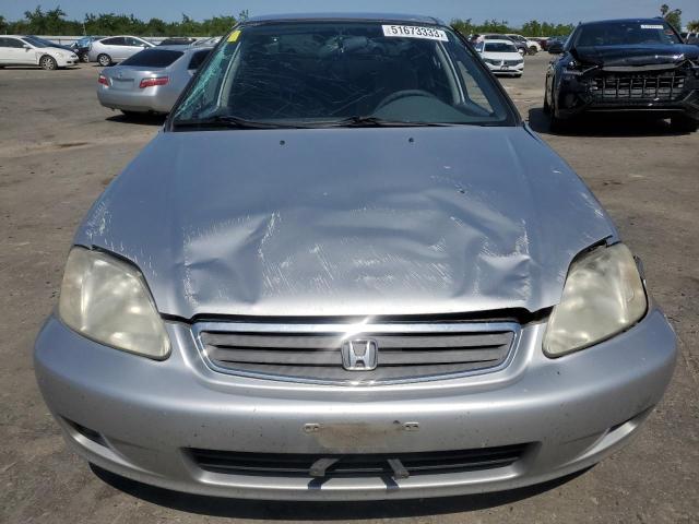 2HGEJ6618XH579154 - 1999 HONDA CIVIC BASE SILVER photo 5