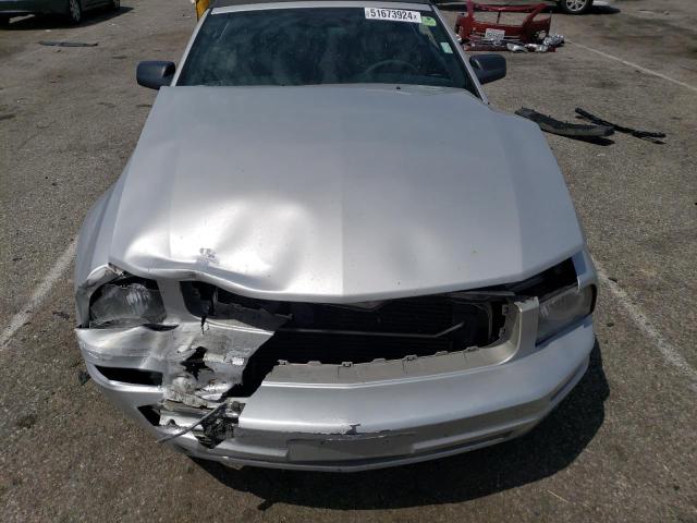 1ZVHT84N385126430 - 2008 FORD MUSTANG SILVER photo 11