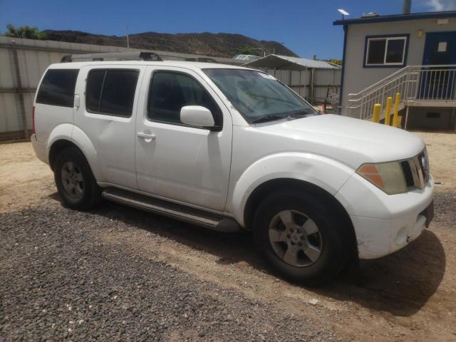 5N1AR18U45C705831 - 2005 NISSAN PATHFINDER LE 白色 照片 4