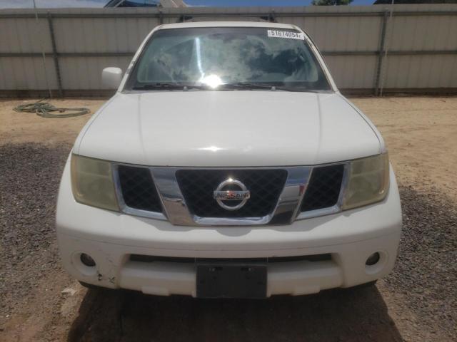 5N1AR18U45C705831 - 2005 NISSAN PATHFINDER LE 白色 照片 5